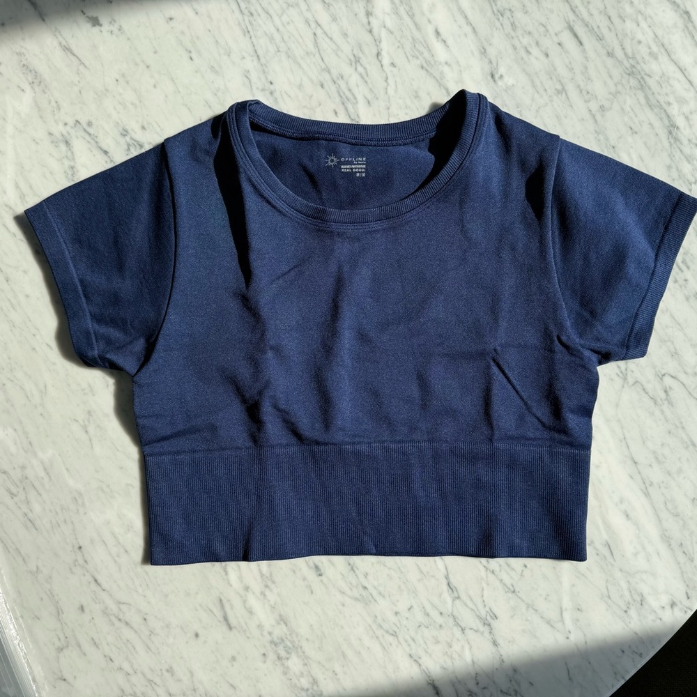 Offline by Aerie Women's Athletic Navy Blue Crop Top Sz M